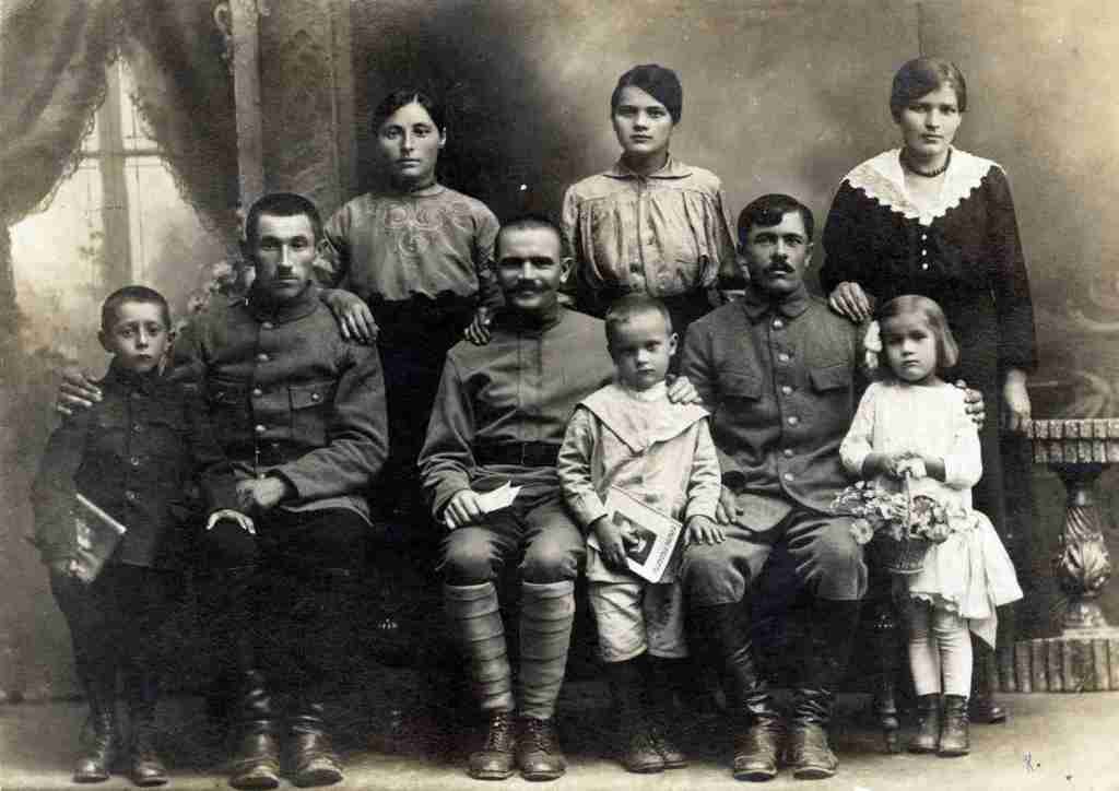 Najmniejszy z lewej... :)