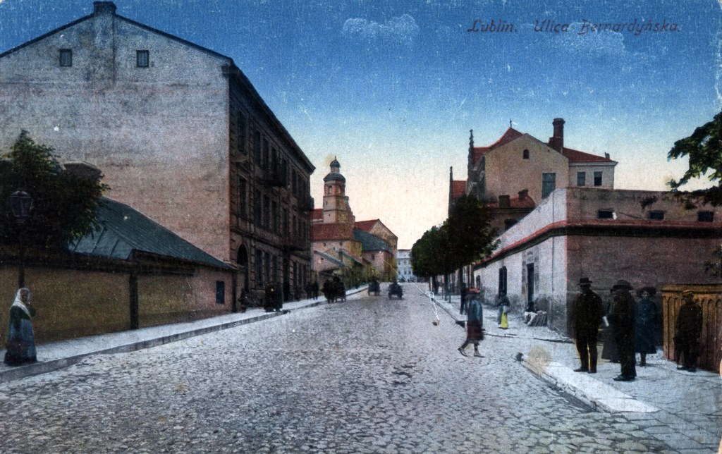 25 kwietnia, tą właśnie ulicą, przejdzie do Gabinetu procesja z darami.